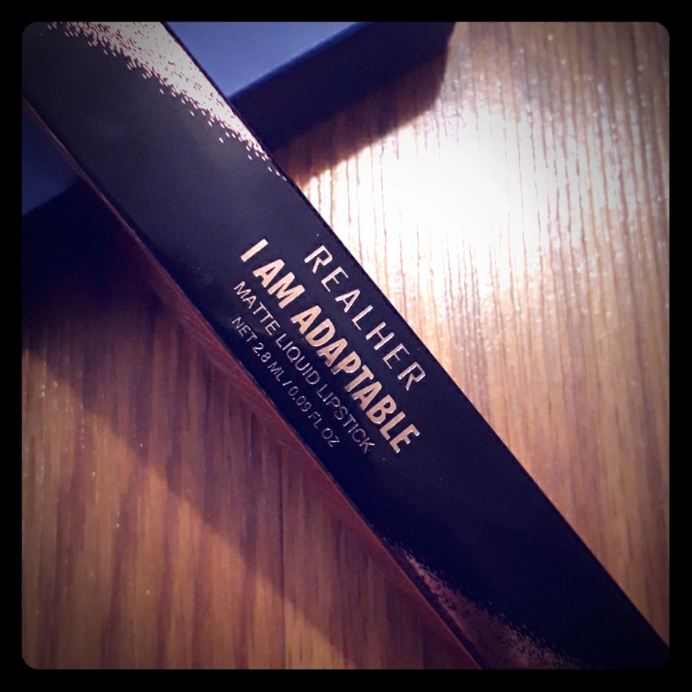 REALHER I AM ADAPTABLE Matte lipstick